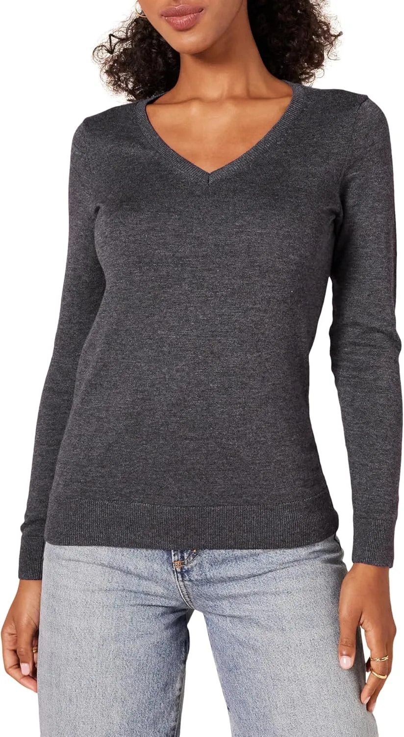 Amazon Essentials Women's Classic-Fit Lightweight Long-Sleeve V-Neck Sweater (Available in Plus Size)