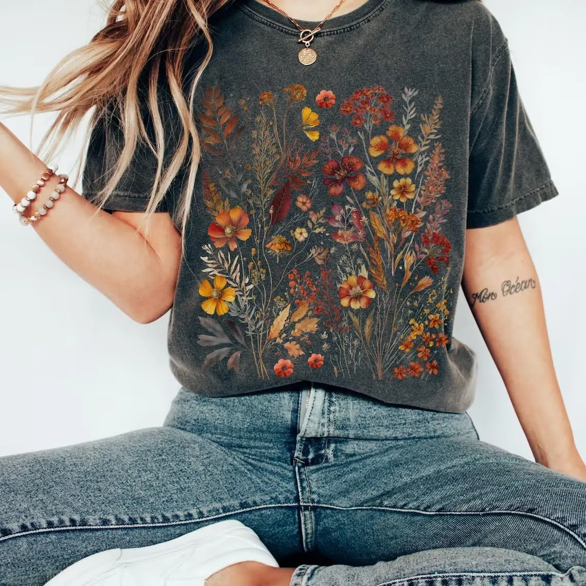 Boho Flowers Shirt Women Fall Vintage Floral Printed T-Shirt Wildflowers Graphic Shirts Garden Lover Autumn Tops