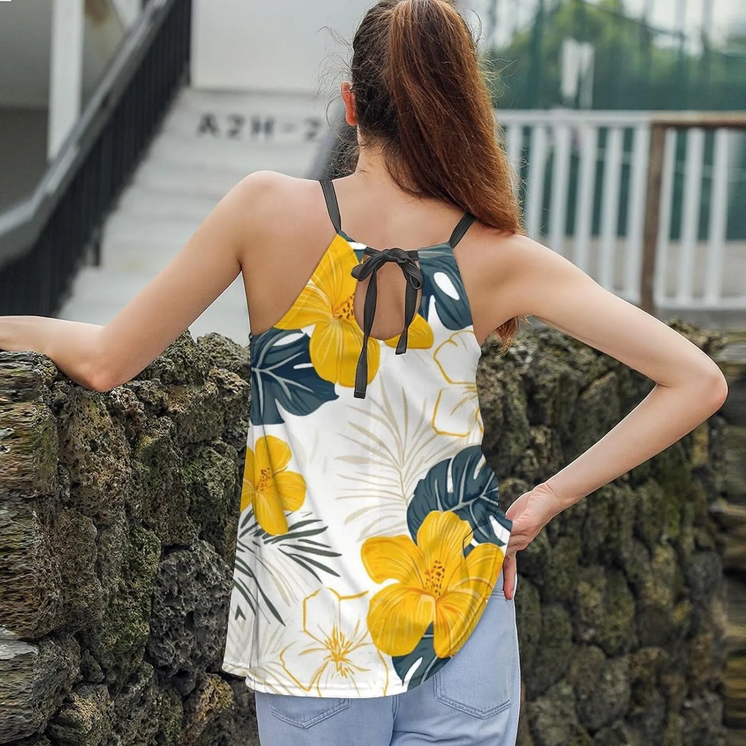 Leaf Print Women's Tank Top Sleeveless Spaghetti Strap Loose Casual Top Summer Beach Vacation Outfits Flowy Camisole