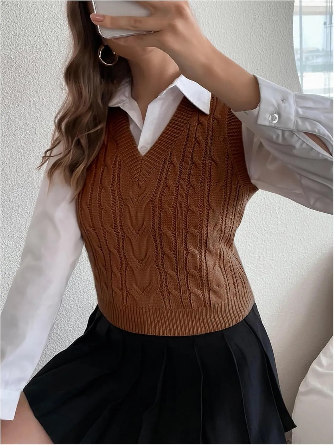 Milumia Women's Cable Knit V Neck Sweater Vest Sleeveless Ribbed Crop Tank Top