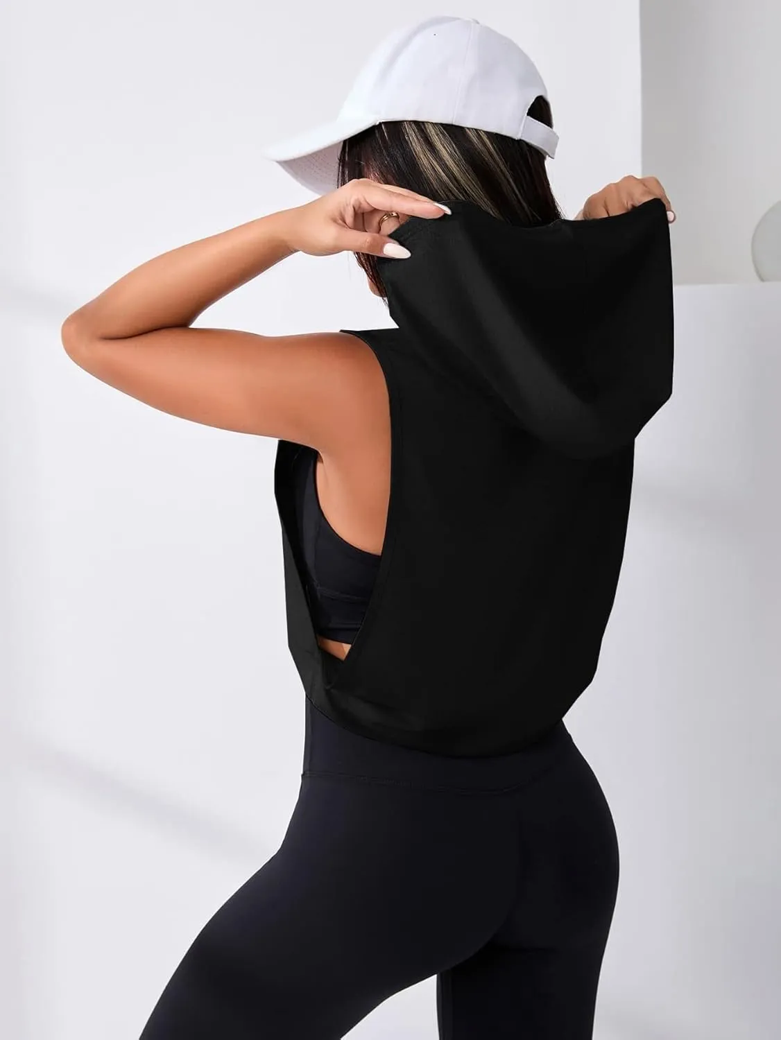 SweatyRocks Women's Sleeveless Workout Top Gym Activewear Crop Tank Top Open Side Shirt for Athletic Exercise Running