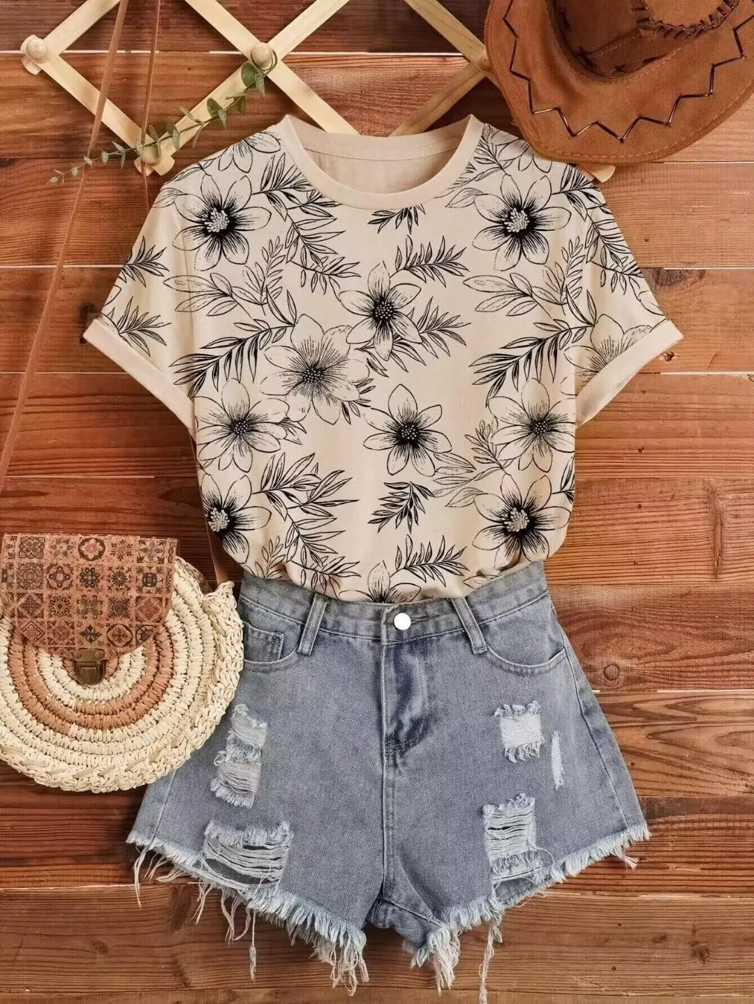 Vintage Allover Flowers Print Shirt Women's Casual Boho Floral Graphic T Shirt Plant Lover Shirts Short Sleeve Tops
