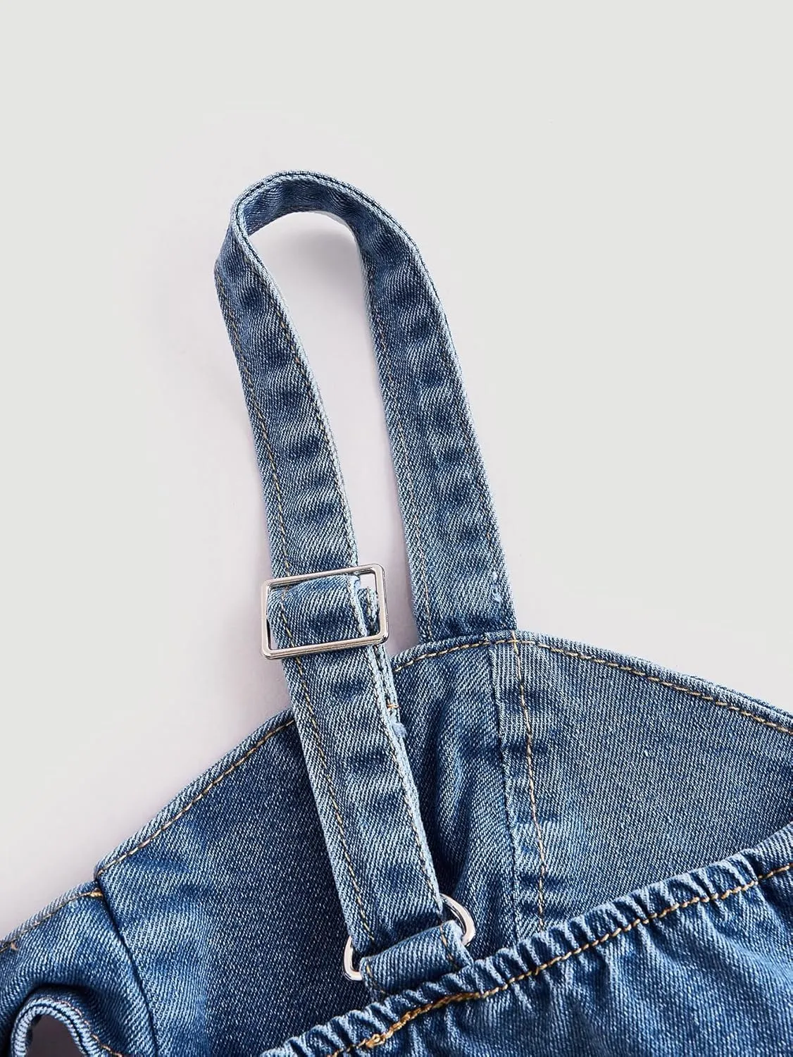 WDIRARA Women's Denim Tie Knot Tank Top Button Decor Sleeveless Y2k Jean Crop Top