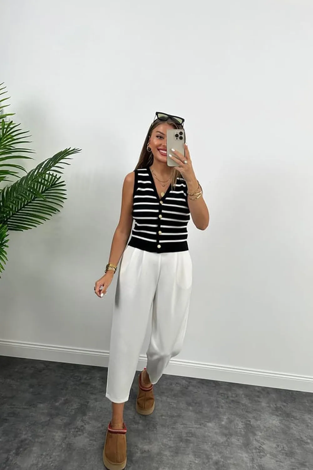 Womens Striped Knit Vest Dressy Sweater Trendy Sweater Sleeveless Button Down Tank Tops Summer