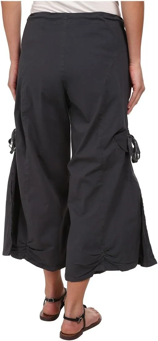 XCVI Women's Cargo Gaucho Crop